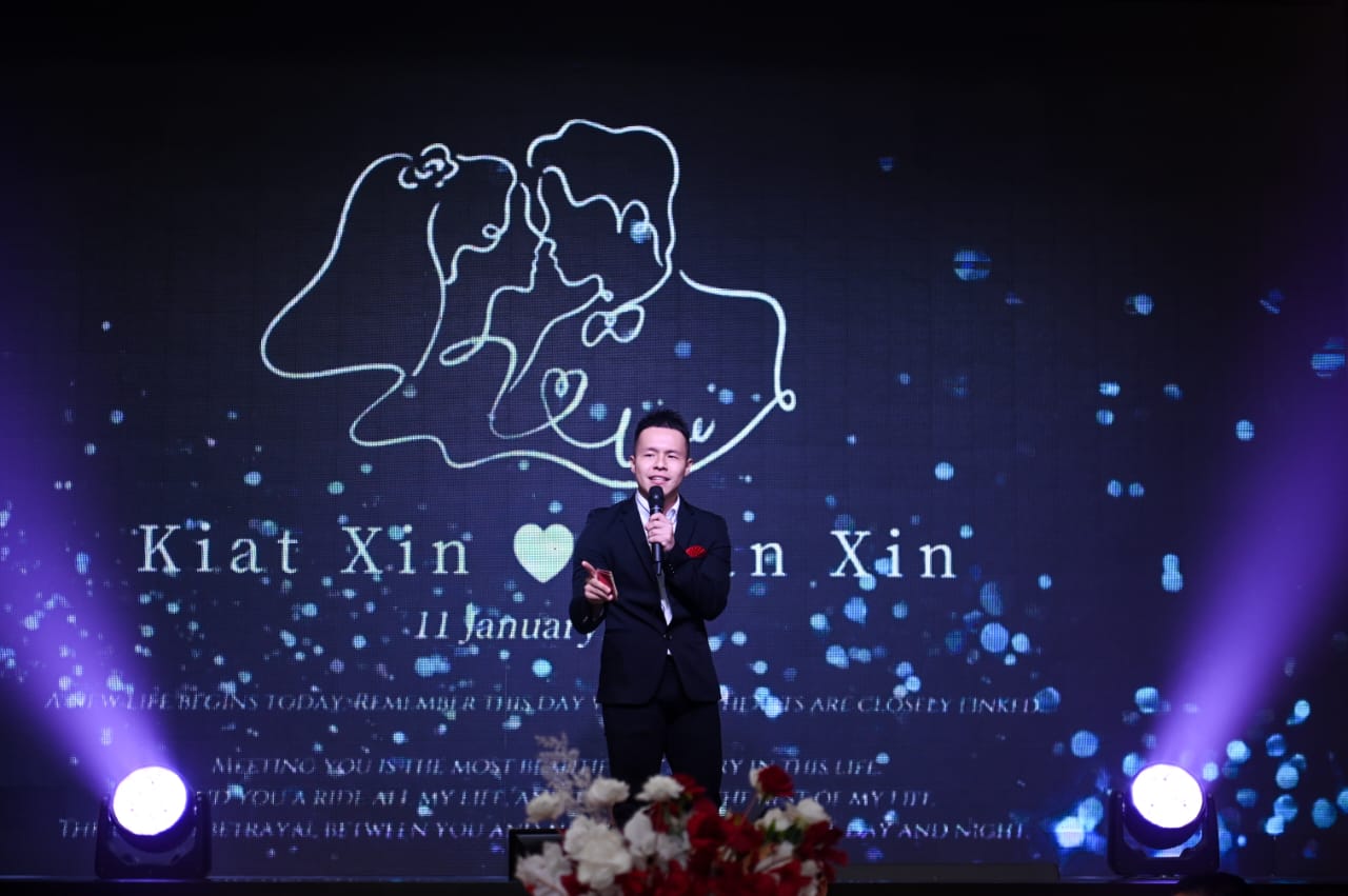 婚礼主持现场照片 2