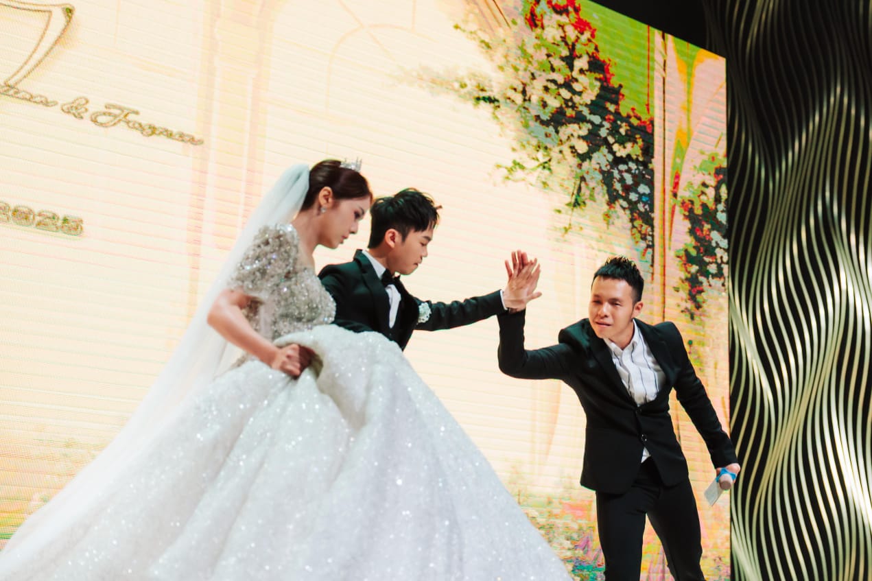 婚礼主持现场照片 7